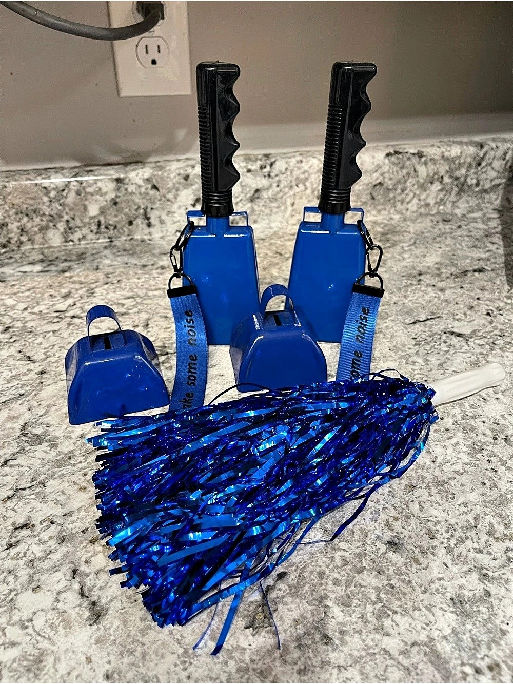 Blue Party Noisemaker Set